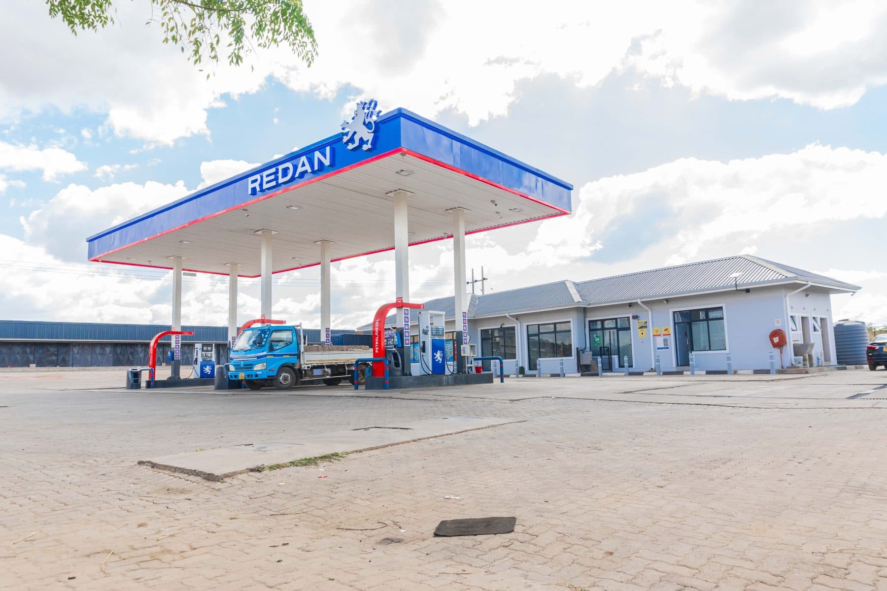 Redan service station canopy and forecourt